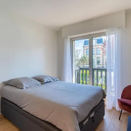 Appartement Le Carol Park-8 By Interhome Deauville
