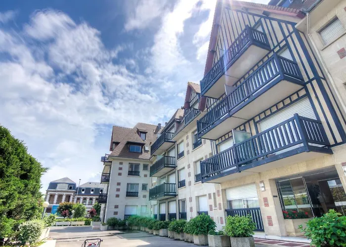 Le Carol Park-8 By Interhome