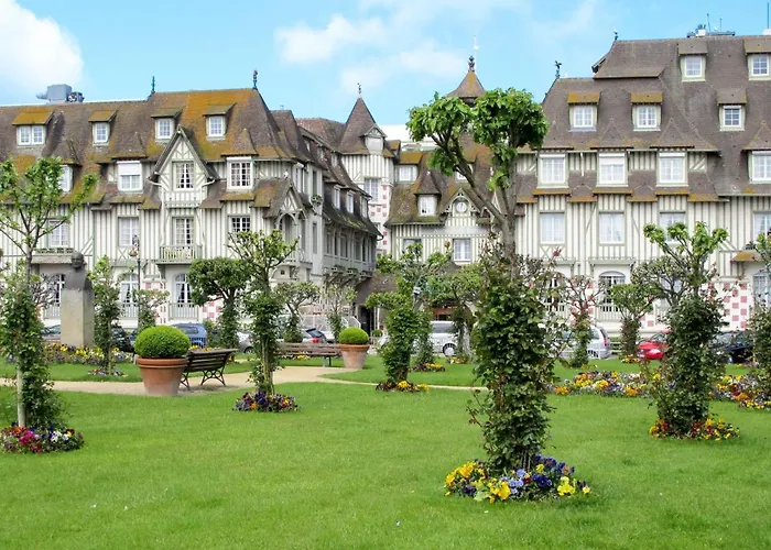 Le Carol Park-8 By Interhome *